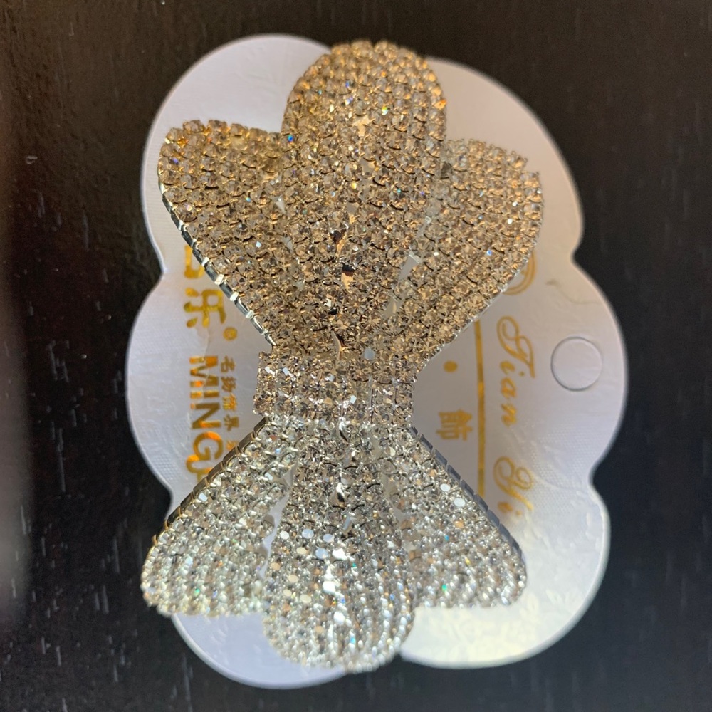 Hair Accessory - Picture 2 of 4